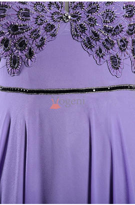 Robe de soirée brodée de couleur violette, à col rond et dos découpé